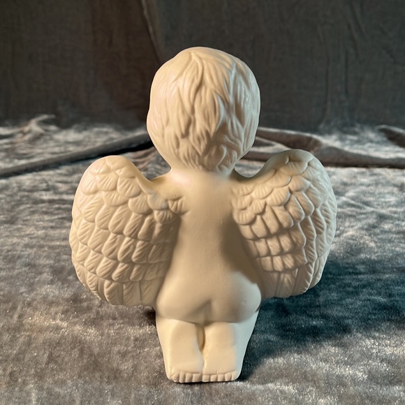 VTG Boy with Bird Angel Cherub Figurine - Picture 3 of 4